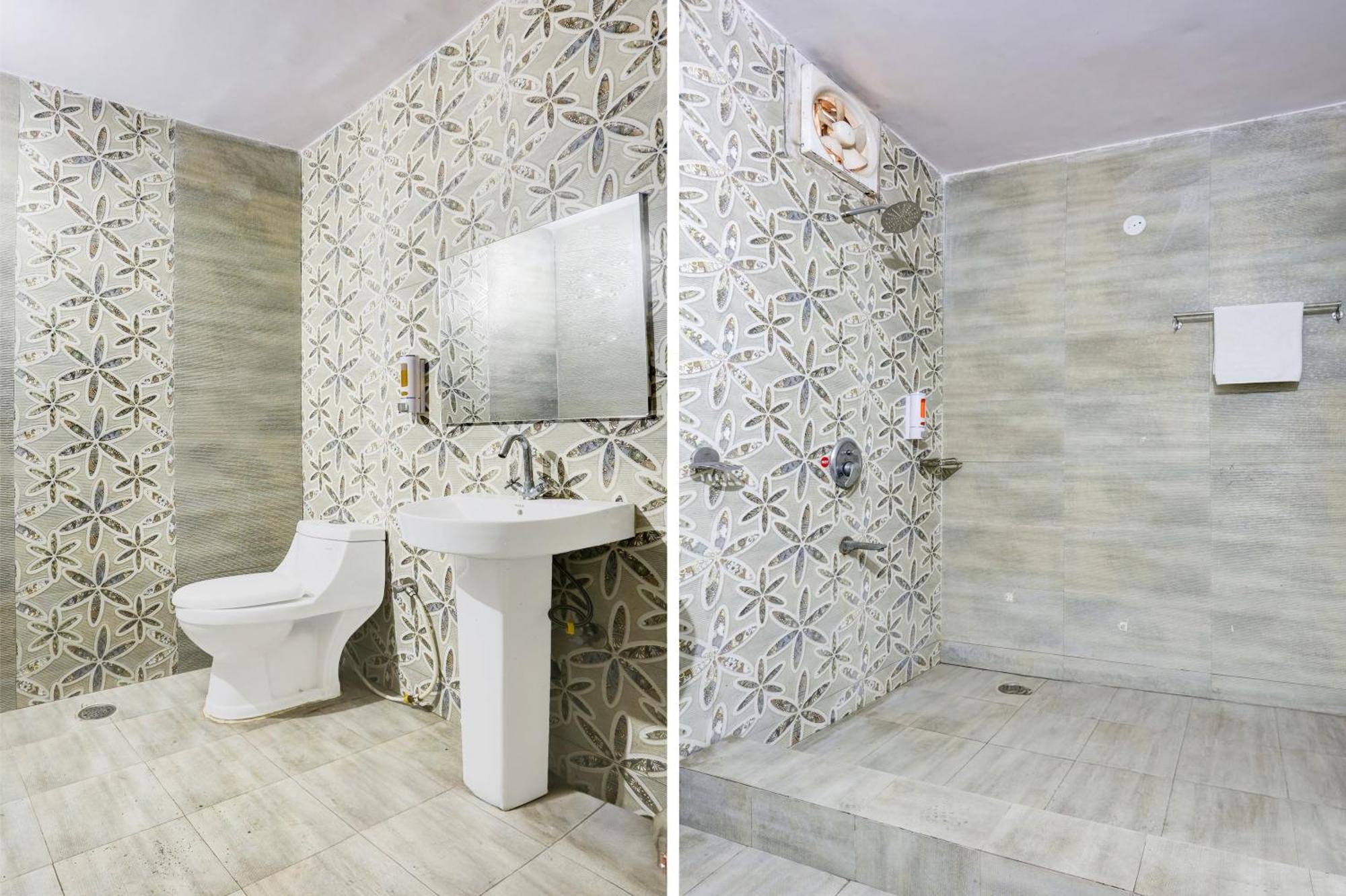 Super Townhouse Haibowal Chowk Ludhiana Luaran gambar