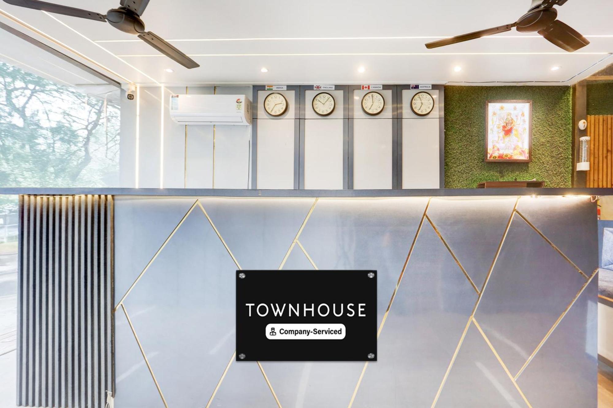 Super Townhouse Haibowal Chowk Ludhiana Luaran gambar